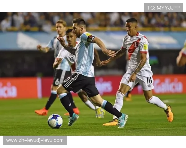 足球黑洞概念是否启发比赛录像对关键球员进出场时空瞬间的创意叙事